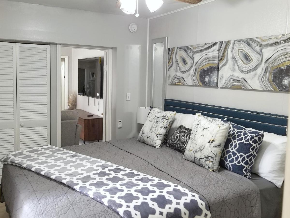 Glam Apartment 5 Miles From Hard Rock Stadium Мирамар Экстерьер фото